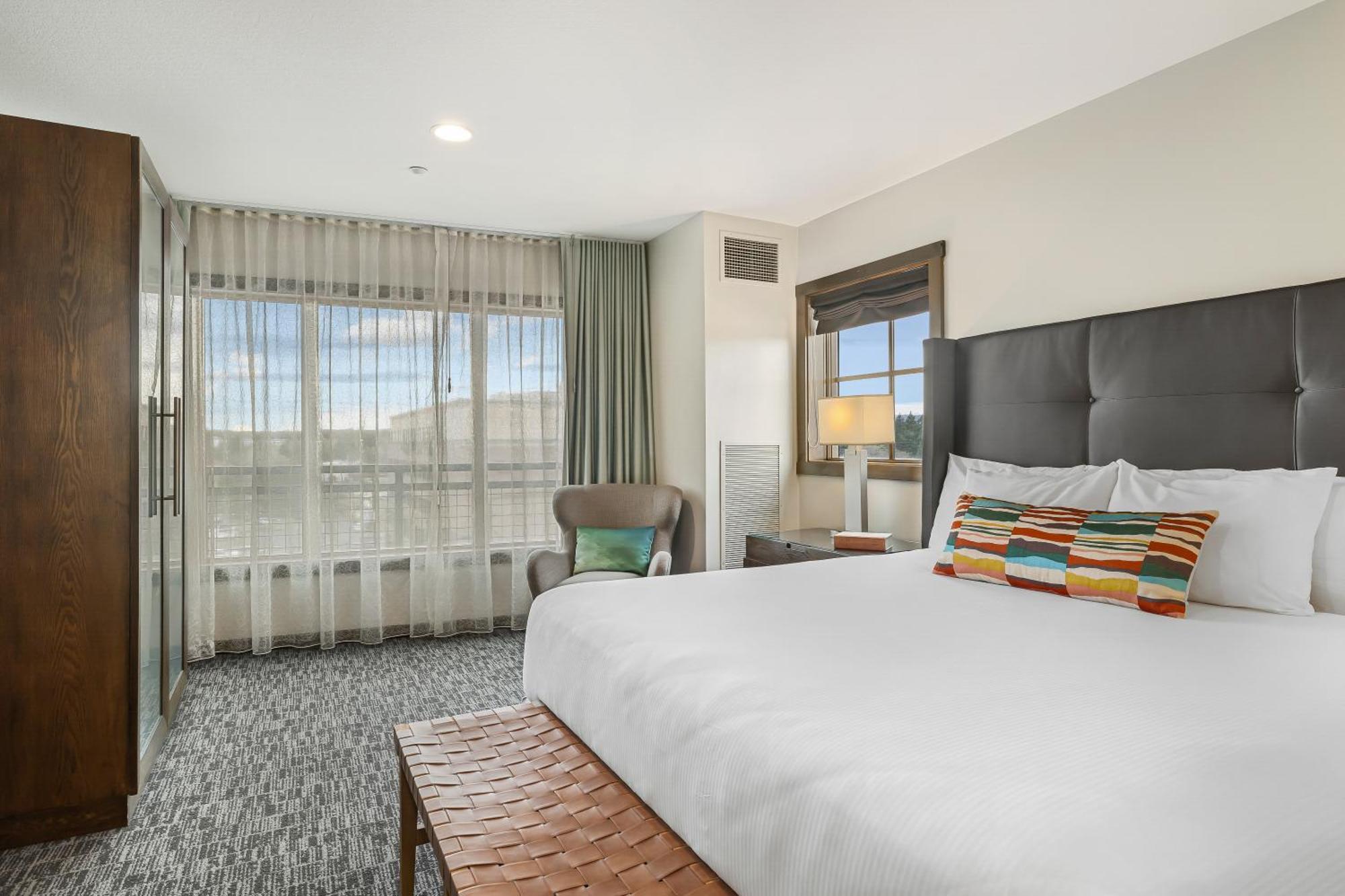 Oxford Hotel Бенд Екстериор снимка